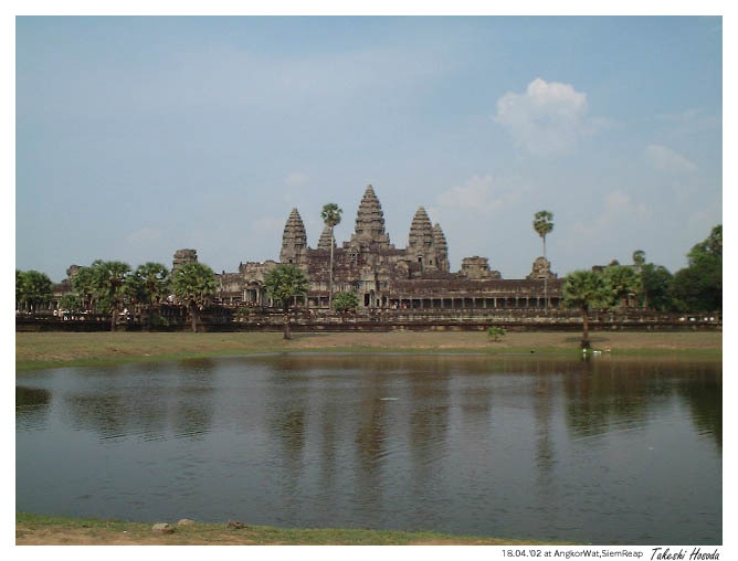 http://www.shintoko.jp/engblog/archives/images/2007/02/070226_AngkorWat01.jpg