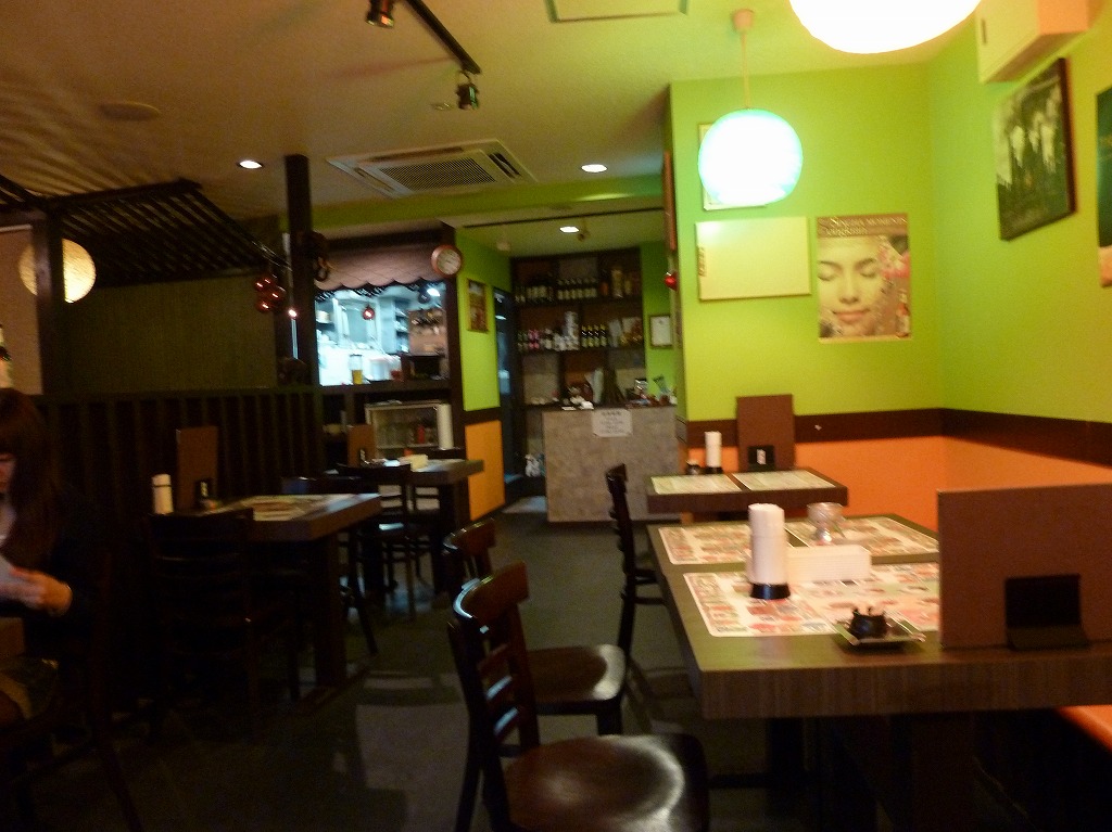 http://www.shintoko.jp/engblog/archives/images/2011/04/110409_thaifood141.jpg
