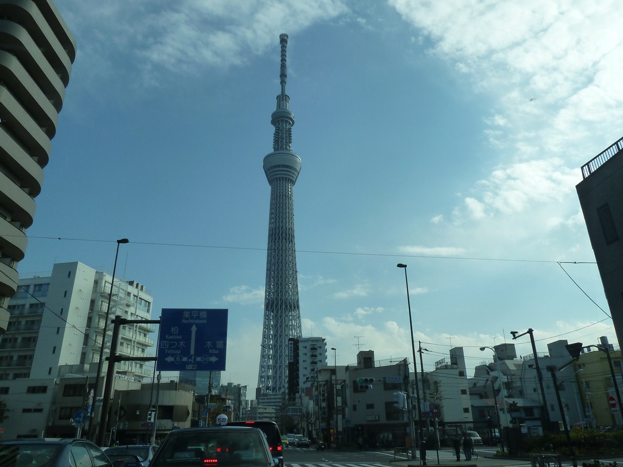 http://www.shintoko.jp/engblog/archives/images/2012/01/120102_tokyoskytree358.jpg