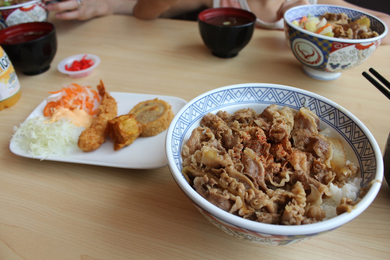 http://www.shintoko.jp/engblog/archives/images/2013/01/130112_yoshinoya60.jpg