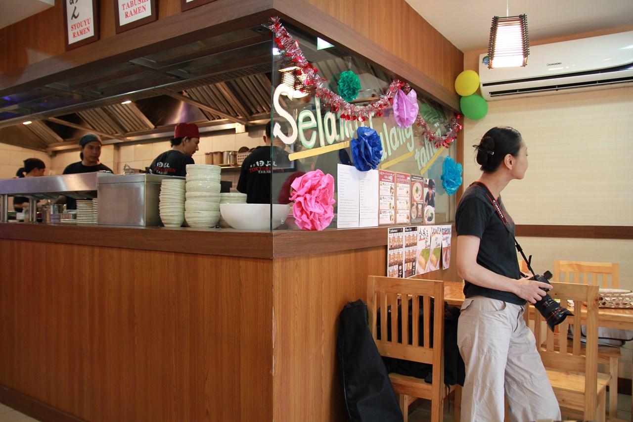 http://www.shintoko.jp/engblog/archives/images/2013/09/130915_ramentabushi5437.jpg