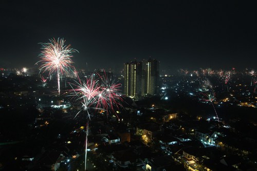 130101_fireworksjakarta529.jpg
