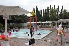 130602_cilandakpool4546.jpg