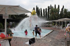 130602_cilandakpool4556.jpg